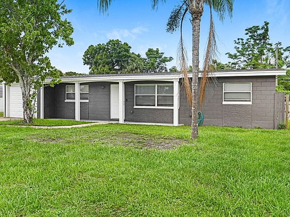 3rd image of 2558 Lorna Dr