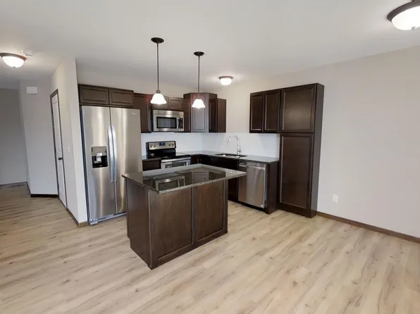 8726 E Harry St, Wichita, KS 67207