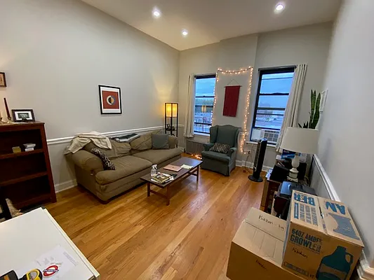 Rented by Mdays Realty | media 5