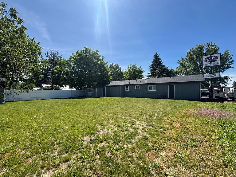 285 W Vicki Ave — Photo 29