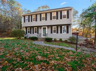 12 Long Boat Rd, Bourne, MA 02532
