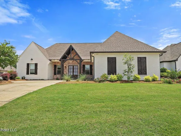 327 River Forest Ln, Brandon, MS 39047