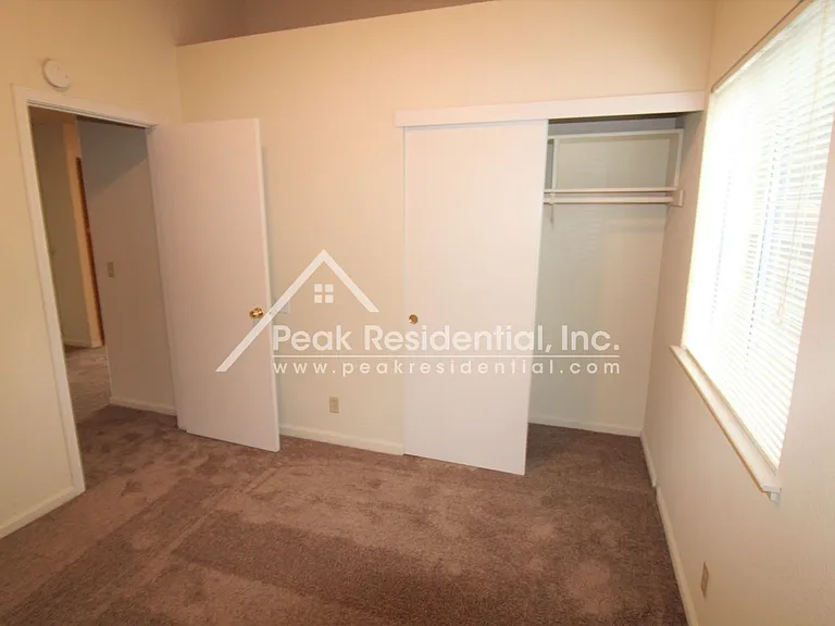 1024 Moreno Way — Photo 16
