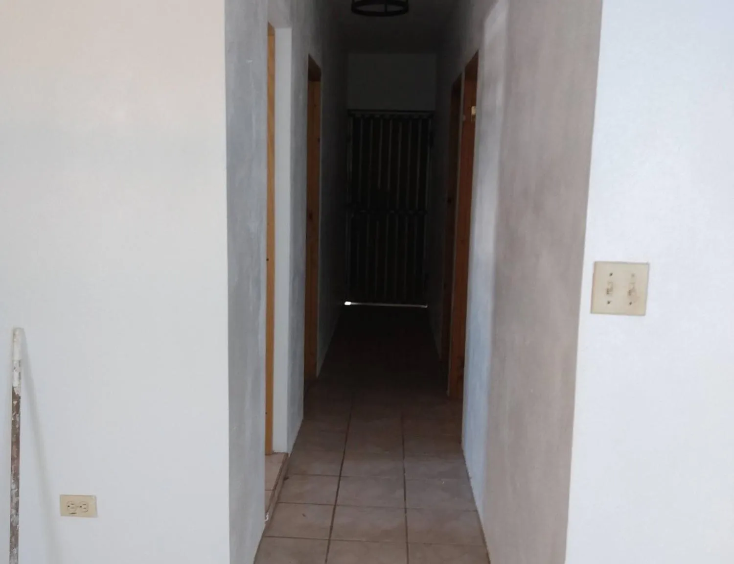 3 bed, 1.0 bath, 850 sqft, $725 — Photo 4