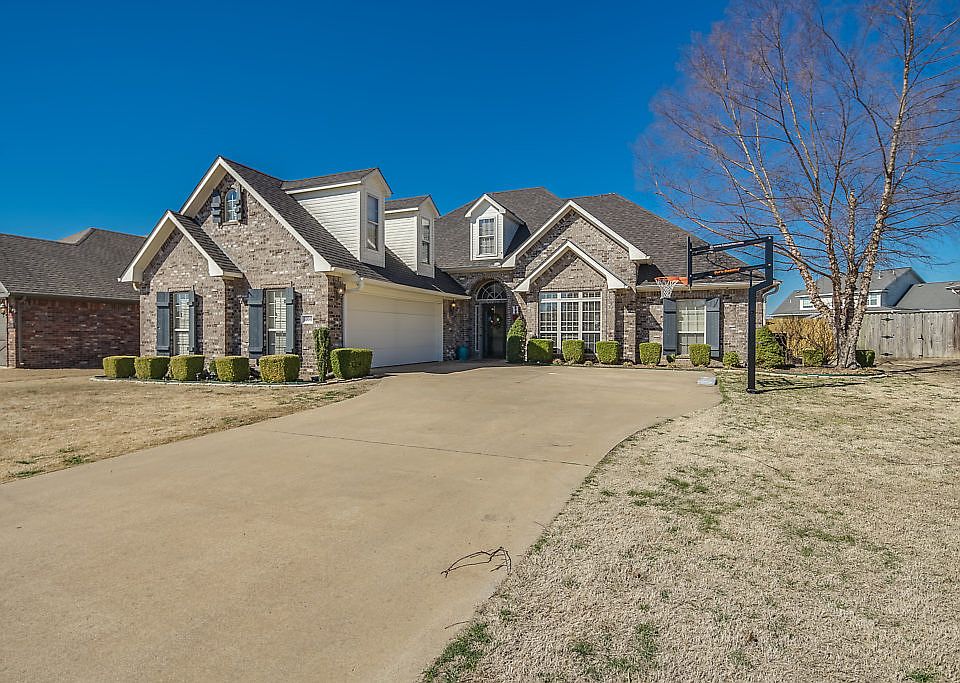 1st image of 1004 Tarah Knolls Cir