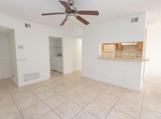 5672 Rock Island Rd APT 250, Fort Lauderdale, FL 33319