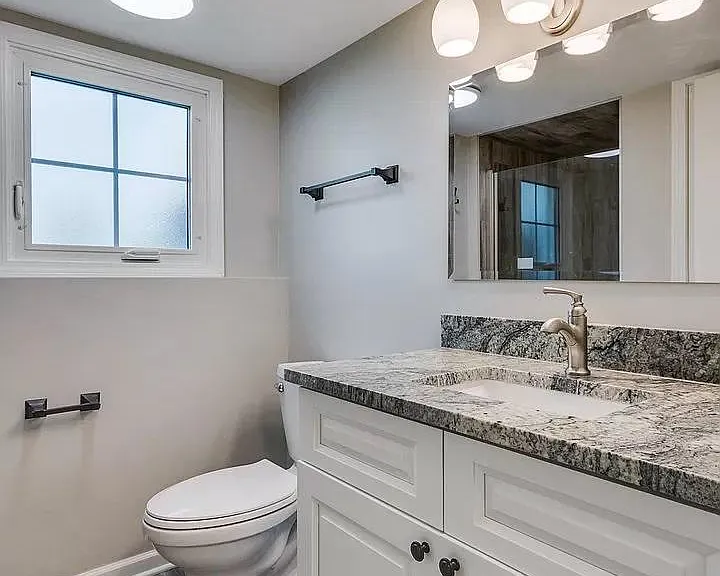 4740 Florence Ave — Photo 8