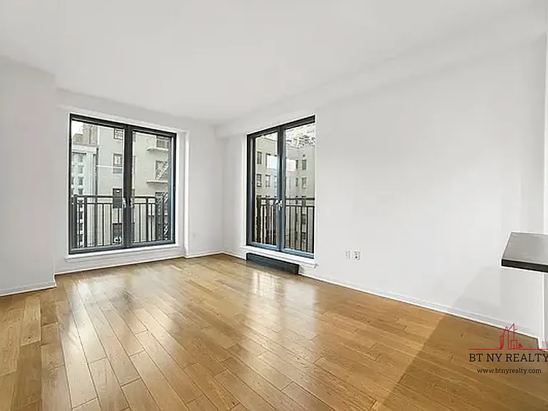 310 W 52nd St #5G — Photo 1