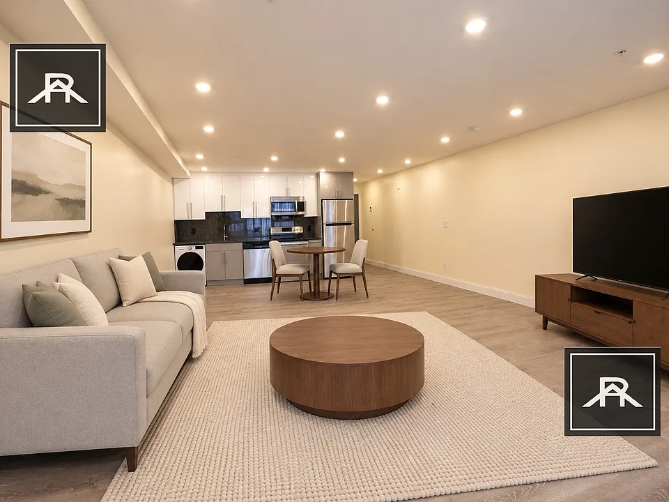 1026 Commonwealth Ave #205