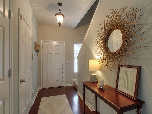 3rd image of 1355 Crown Point Pl