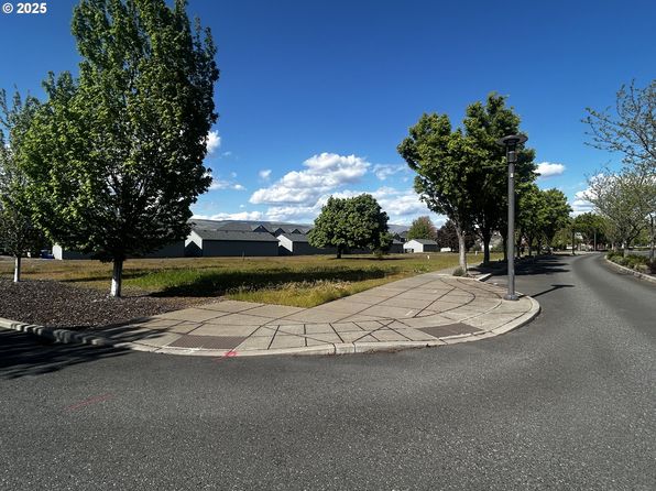 1500 Lone Pine Blvd, The Dalles, OR 97058