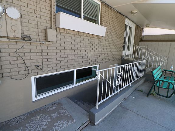 3rd image of 667 E Kings Ln Unit 2