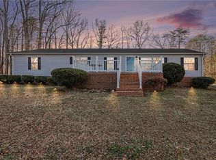 1115 Cross Creek Dr, Walnut Cove, NC 27052
