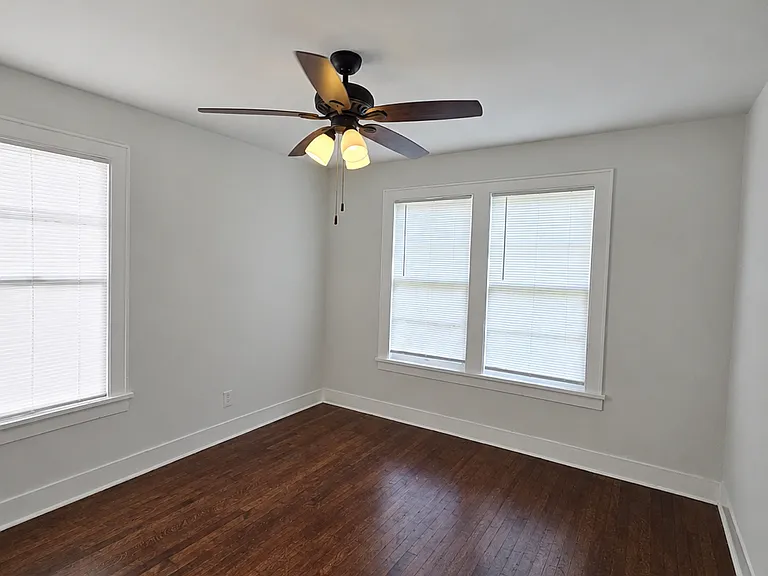 146 E Boulevard St — Photo 5