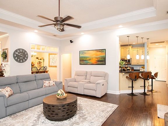 5th image of 110 Lake Ridge Dr