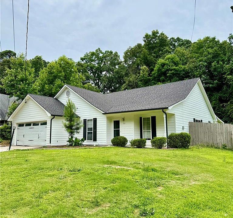 1st image of 725 Corley Brook Way