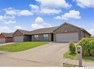 429/431 Deerwood Dr W, Jackson, MO 63755