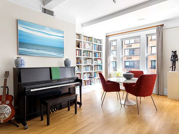 4th image of 241 W 97th St APT 3M