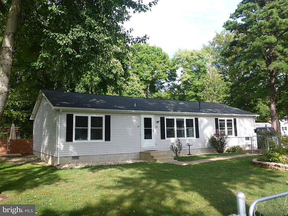 1st image of 106 Edgewater Ave