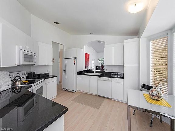 5th image of 5677 Heron Ln APT 108