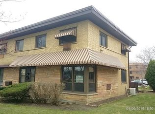 926 N Wheeling Rd, Mount Prospect, IL 60056