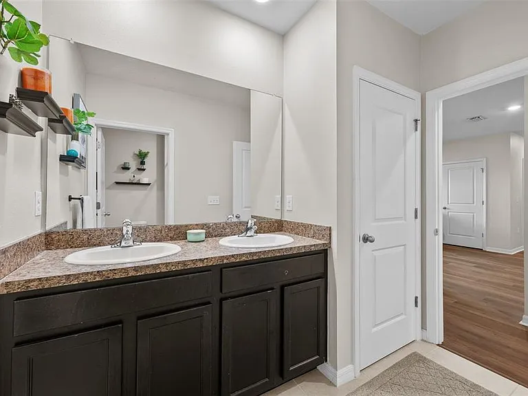 2908 Storybrook Preserve Dr — Photo 21