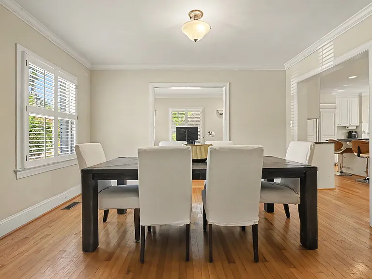 1528 Iredell Dr — Photo 25