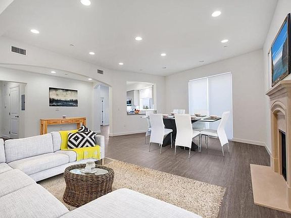 3rd image of 610 Levering Ave APT 101