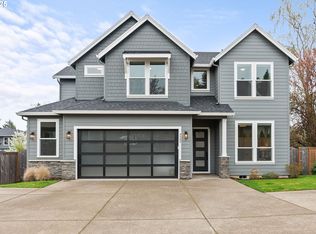 8595 SW Holly Ln, Portland, OR 97223