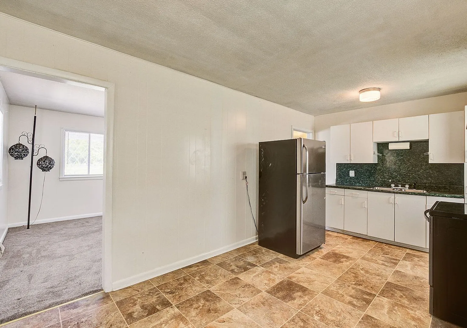 Labor Day Special $150.00 Off First Month's Rent — Photo 4