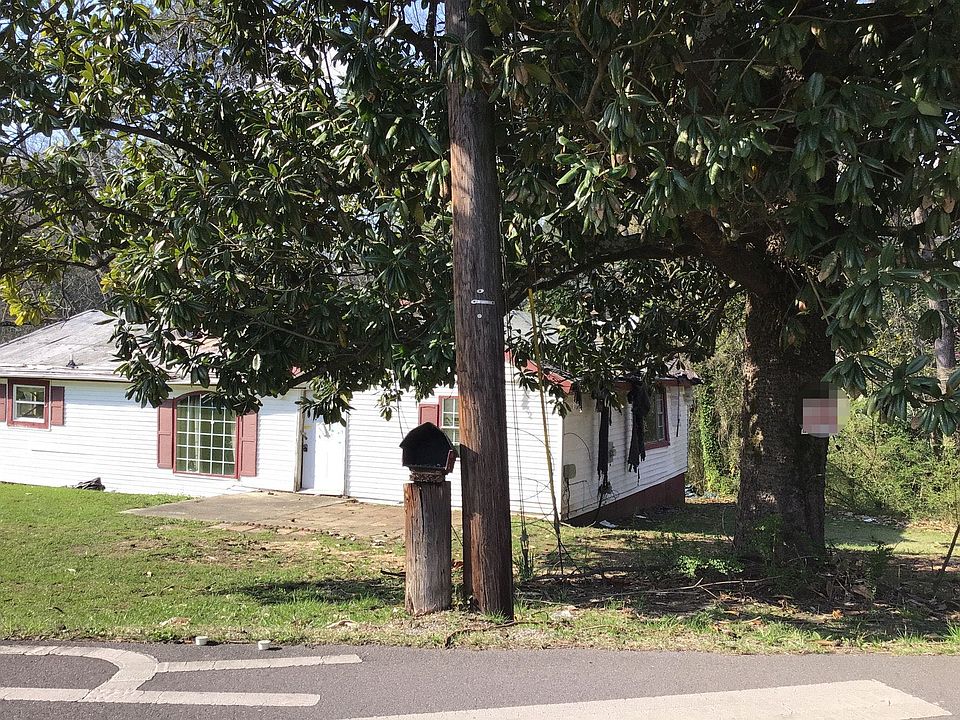 2nd image of 3613 Poplar Ln