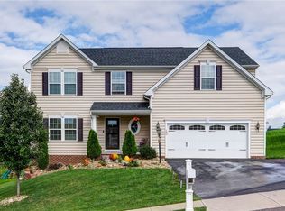 131 Saddle Ridge Dr, Oakdale, PA 15071