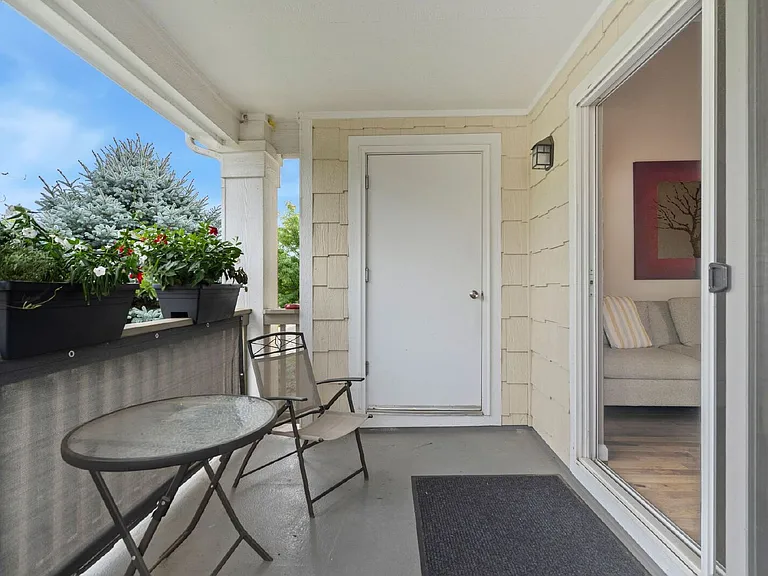 4635 Hahns Peak Dr #204 — Photo 21