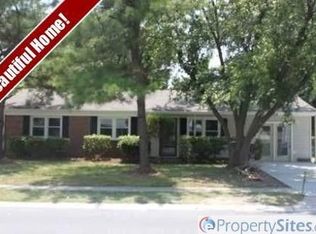 3069 Bow Creek Blvd, Virginia Beach, VA 23452