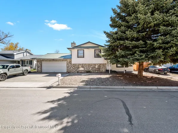 325 Apple St, Craig, CO 81625