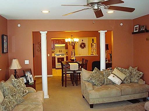 Living Room open space plan, plenty of room for entertaining