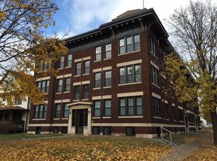 1823 Laurel Ave #137-5, Saint Paul, MN 55104