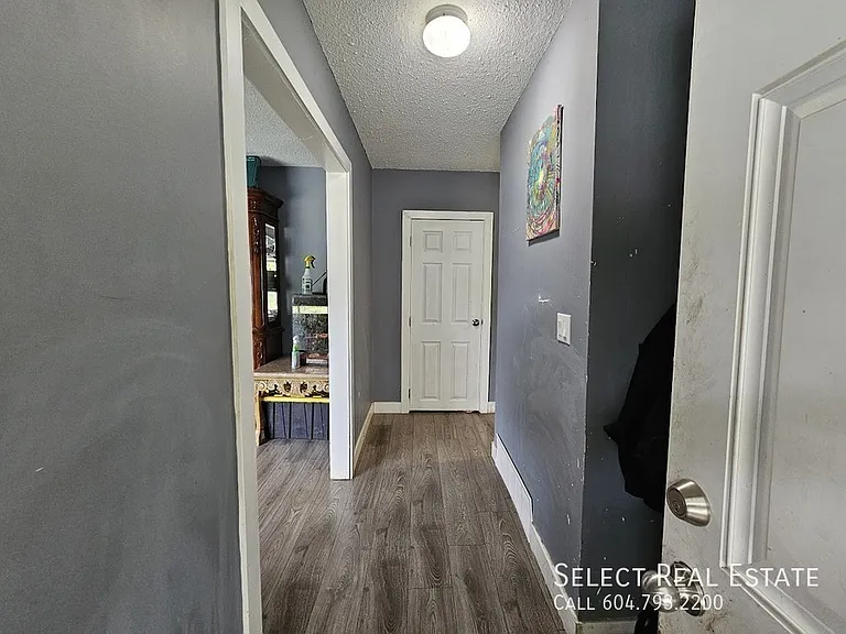 8565 Norman Cres #A — Photo 12