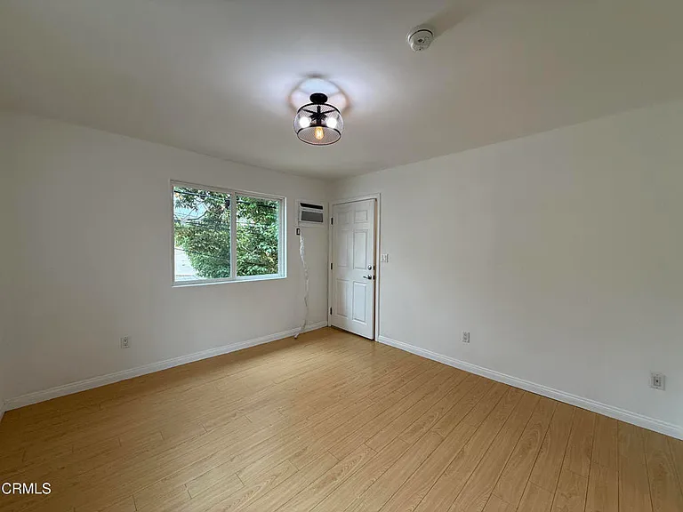 748 N La Jolla Ave #1/2 — Photo 8