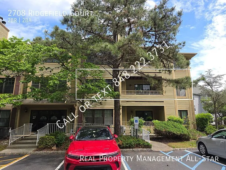 2708 Ridgefield Ct — Photo 2