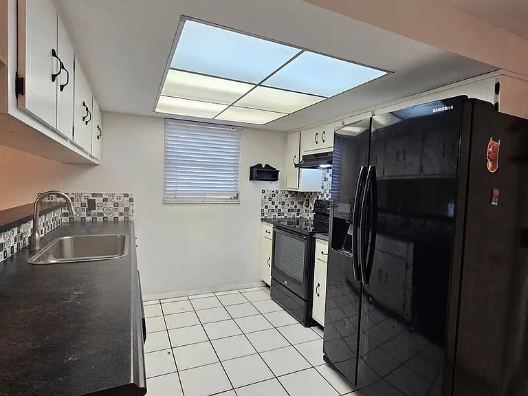 4715 Madison St — Photo 8