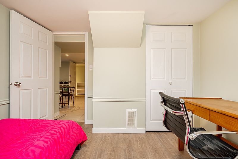 Burnaby Apartment for rent - 2 Bedrooms — photo 14