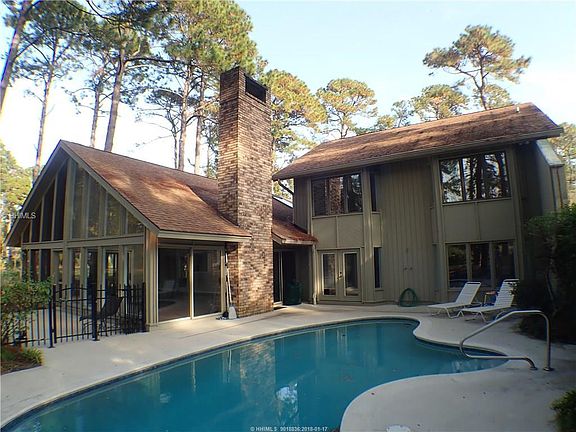 3rd image of 18 Windy Cove Ct