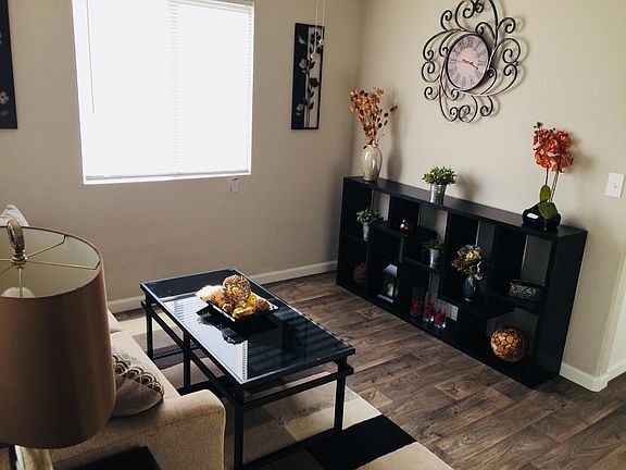 4th image of 513 King Ct
