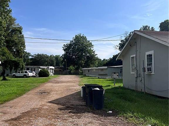 4th image of 3938 Duhon Ln