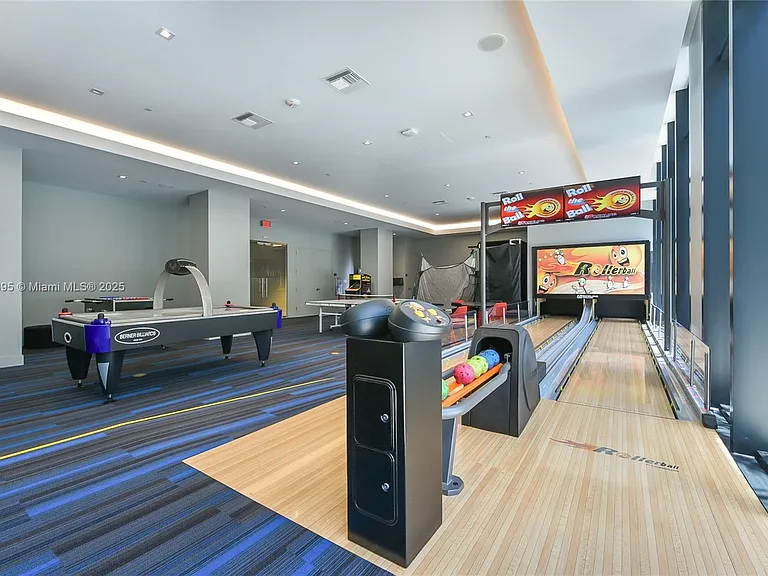 1010 Brickell Ave #3105 — Photo 24