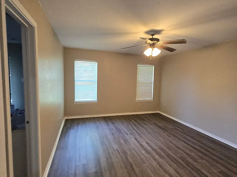 3610 Del Mar Ct — Photo 6