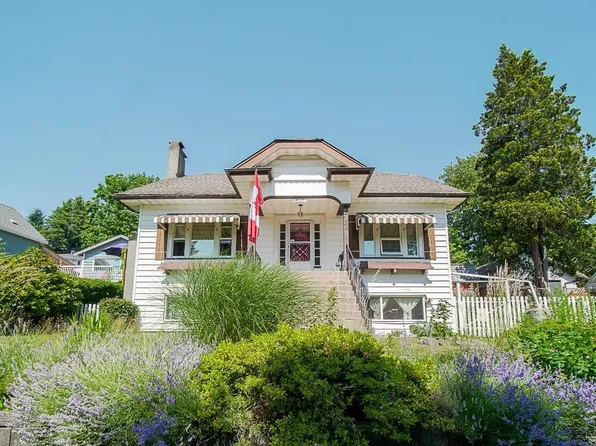 817 Sangster Pl, New Westminster, BC V3L 4L7
