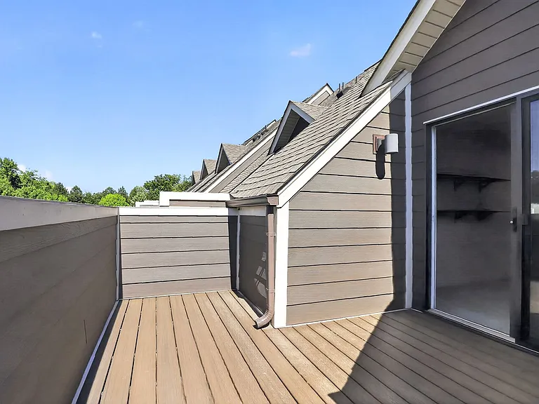 948 Broad River Ln — Photo 17