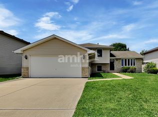 1509 Bassett Dr, Joliet, IL 60431